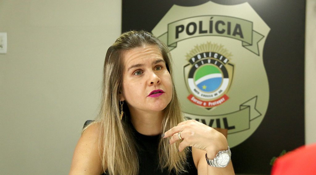 Delegada Mar�lia de Brito, titular da Delegacia Especializada de Prote��o a Crian�a e ao Adolescente defende fortalecimento das fam�lias no combate ao crime de abuso de menor.